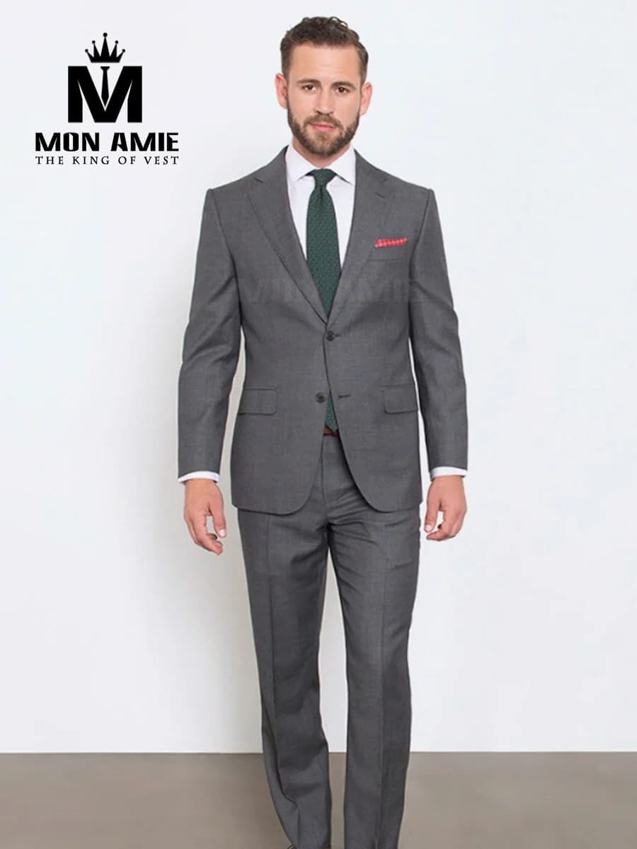 Suit Xám Bạc Trung Tính Thanh Lịch